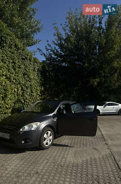 Хэтчбек Kia Ceed 2008 в 