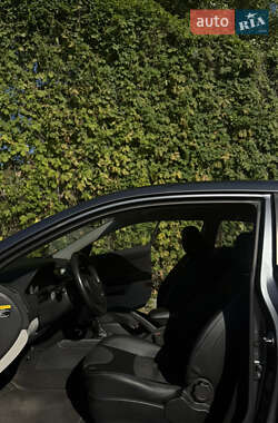 Хэтчбек Kia Ceed 2008 в 