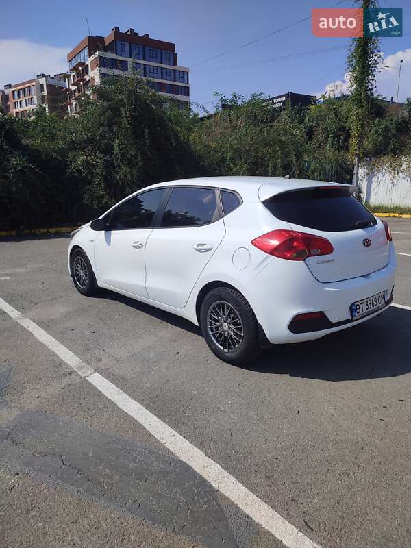 Хэтчбек Kia Ceed 2012 в Ужгороде фото 7 Хэтчбек Kia Ceed 2012 в Ужгороде