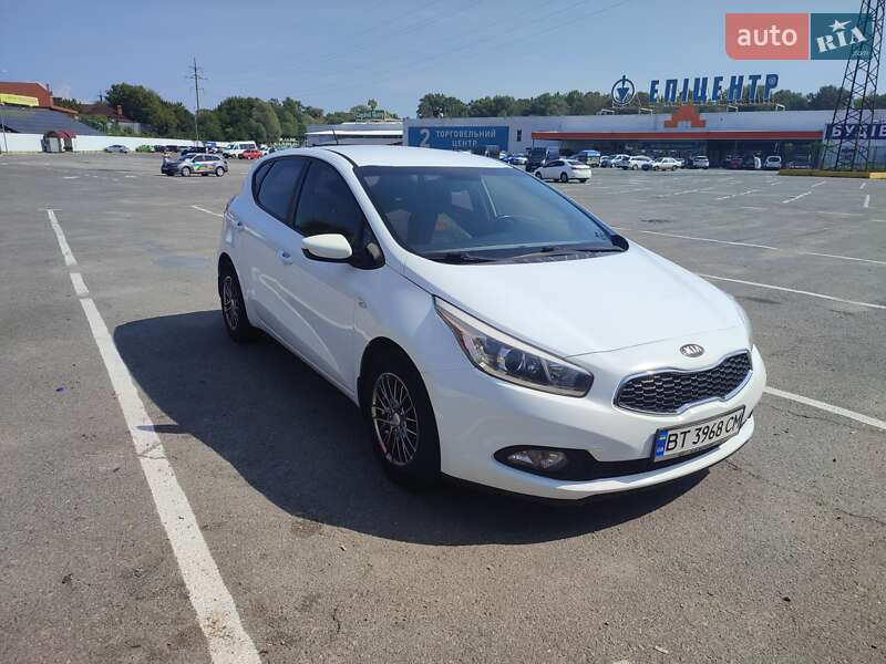 Хэтчбек Kia Ceed 2012 в Ужгороде фото 12 Хэтчбек Kia Ceed 2012 в Ужгороде