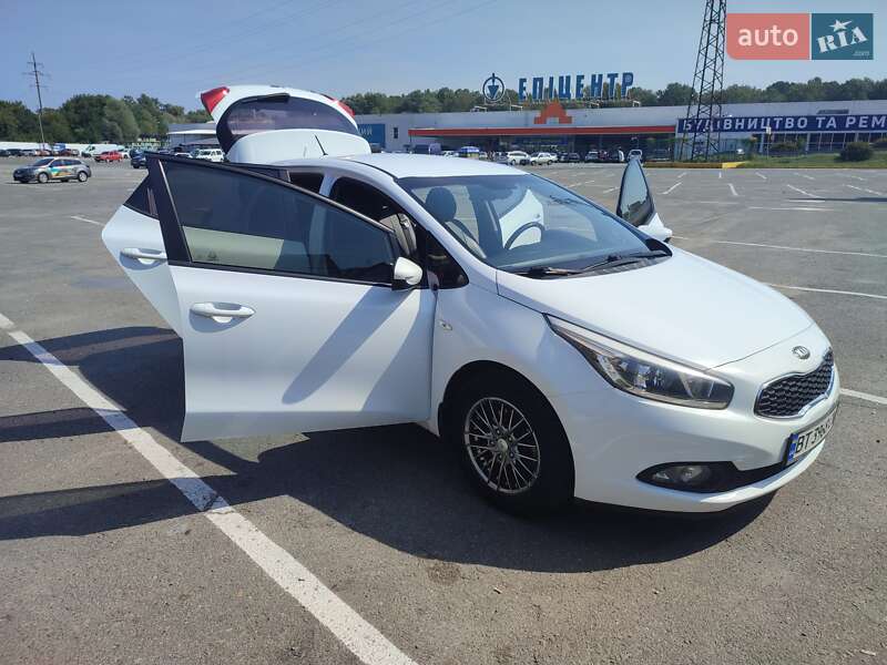 Хэтчбек Kia Ceed 2012 в Ужгороде фото 24 Хэтчбек Kia Ceed 2012 в Ужгороде