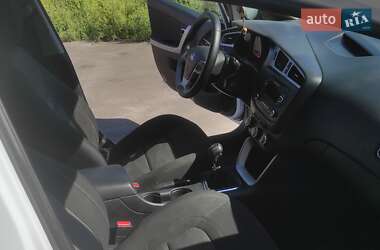 Хэтчбек Kia Ceed 2015 в 
