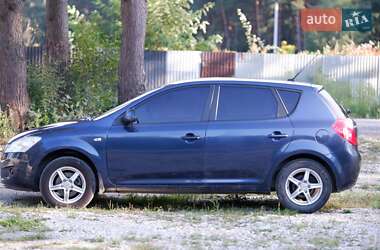 Хэтчбек Kia Ceed 2007 в Новояворовске