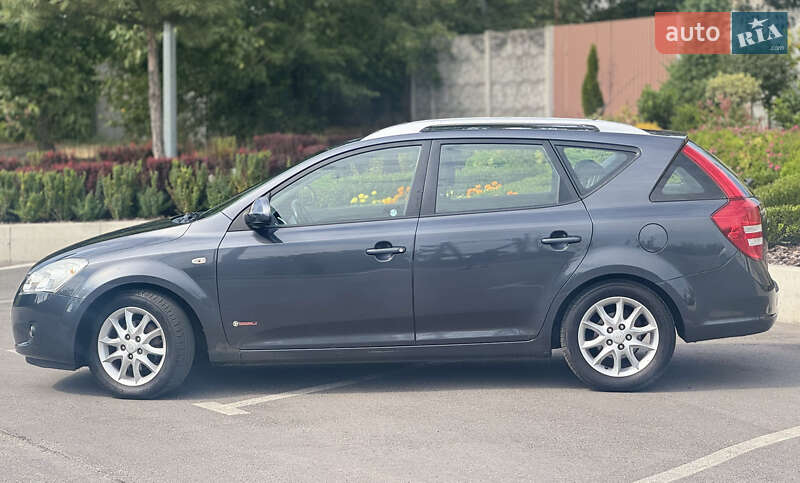 Универсал Kia Ceed 2008 в Запорожье