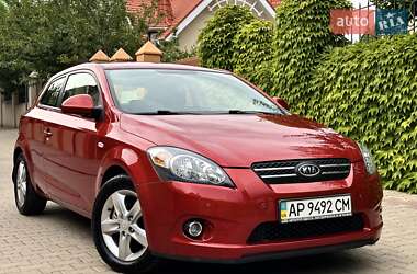 Хэтчбек Kia Ceed 2008 в Одессе