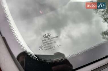 Хэтчбек Kia Ceed 2008 в 