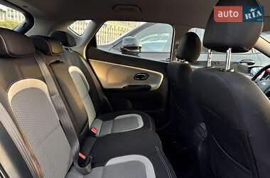 Хэтчбек Kia Ceed 2017 в 