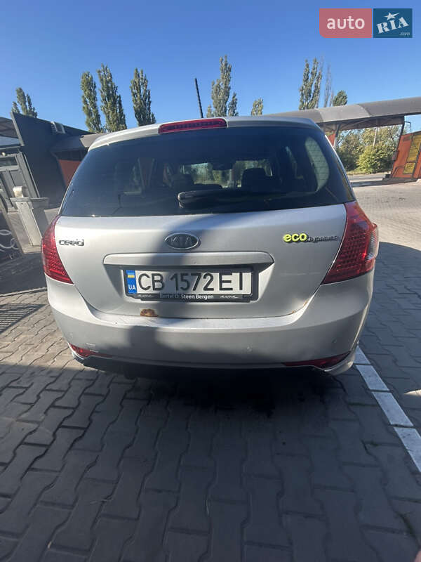Хэтчбек Kia Ceed 2010 в Чернигове фото 4 Хэтчбек Kia Ceed 2010 в Чернигове