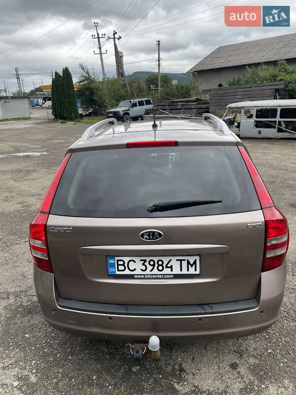 Универсал Kia Ceed 2007 в Сколе