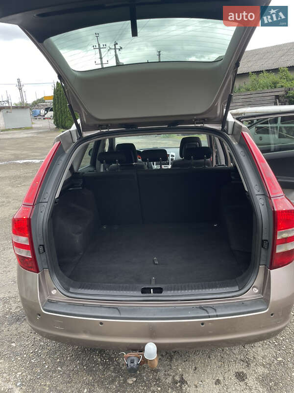 Универсал Kia Ceed 2007 в Сколе