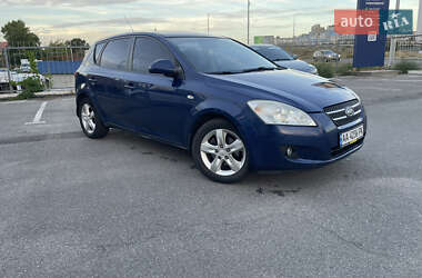Хэтчбек Kia Ceed 2008 в Киеве