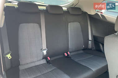 Хэтчбек Kia Ceed 2010 в 