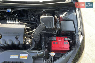 Хэтчбек Kia Ceed 2010 в 