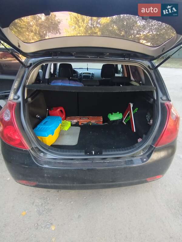 Хэтчбек Kia Ceed 2009 в Кропивницком фото 11 Хэтчбек Kia Ceed 2009 в Кропивницком