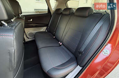Хэтчбек Kia Ceed 2008 в 