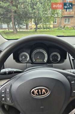 Хэтчбек Kia Ceed 2008 в 