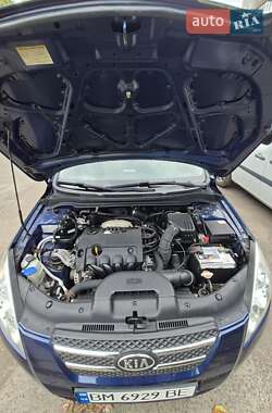 Хэтчбек Kia Ceed 2008 в 
