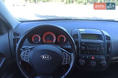 Универсал Kia Ceed 2009 в 