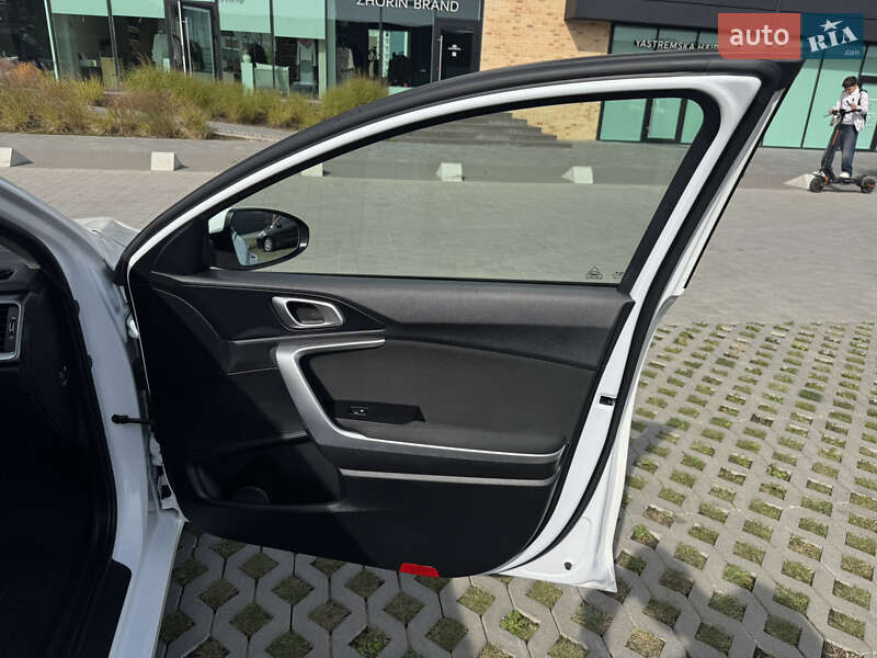 Хетчбек Kia Ceed 2022 в Хмельницькому