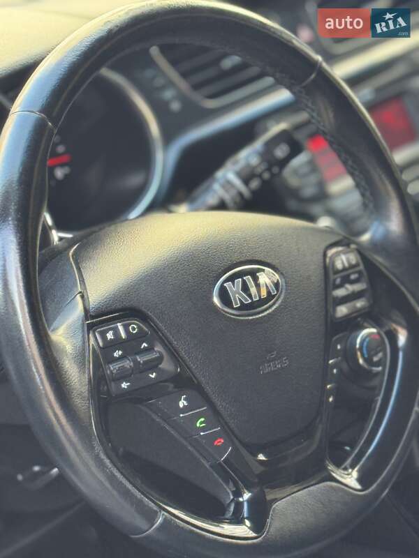 Хэтчбек Kia Ceed 2013 в Киеве