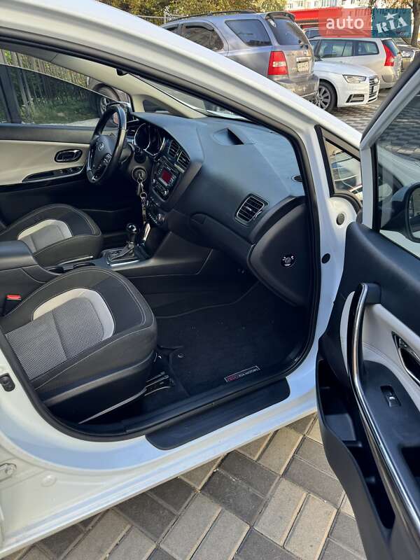 Хэтчбек Kia Ceed 2013 в Киеве
