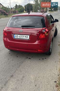 Хэтчбек Kia Ceed 2007 в 
