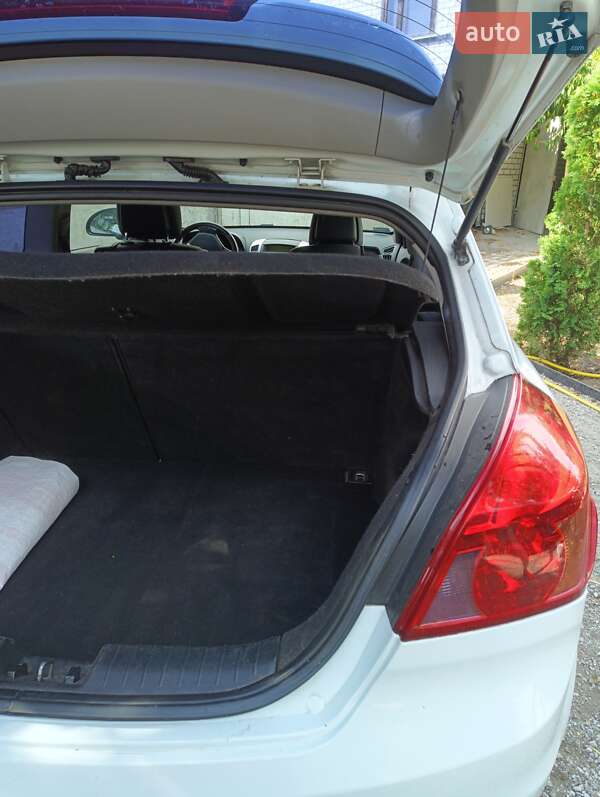 Хэтчбек Kia Ceed 2008 в Днепре