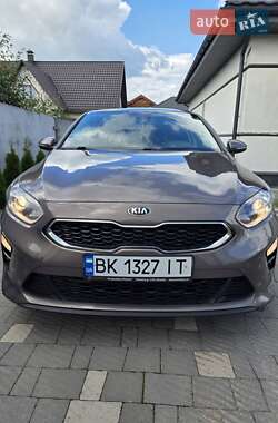 Хэтчбек Kia Ceed 2019 в 