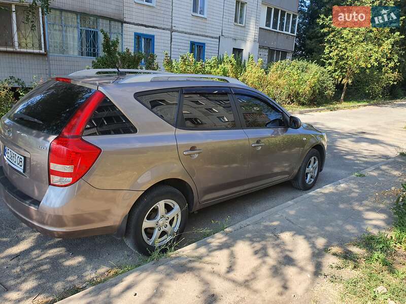Универсал Kia Ceed 2012 в Кривом Роге