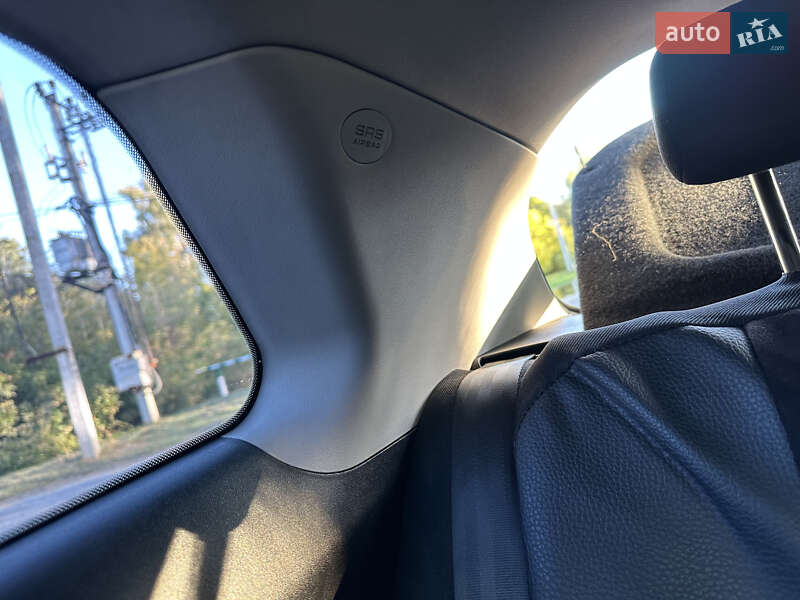 Хэтчбек Kia Ceed 2008 в Киеве