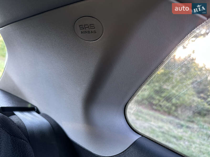 Хэтчбек Kia Ceed 2008 в Киеве