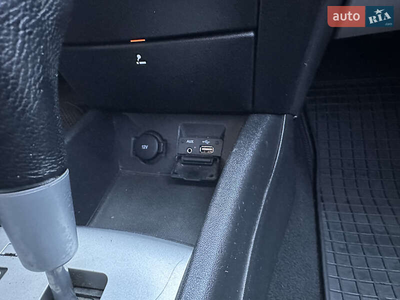 Хэтчбек Kia Ceed 2008 в Киеве