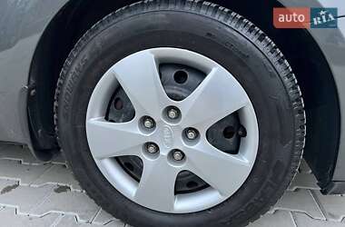 Хетчбек Kia Ceed 2011 в 