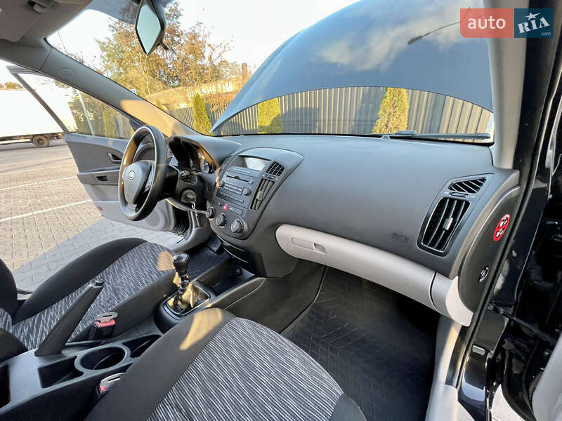 Хетчбек Kia Ceed 2007 в Одесі фото 48 Хетчбек Kia Ceed 2007 в Одесі