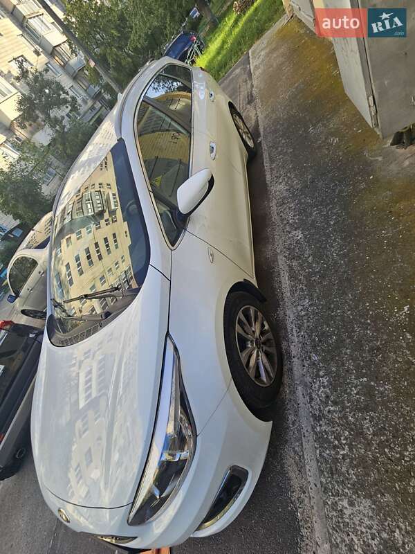 Универсал Kia Ceed 2017 в Киеве фото 10 Универсал Kia Ceed 2017 в Киеве