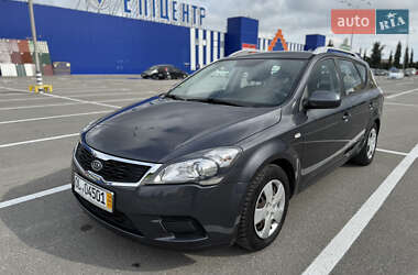 Универсал Kia Ceed 2010 в 