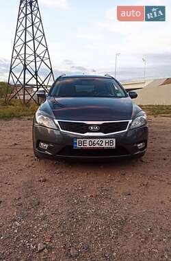 Универсал Kia Ceed 2011 в Вознесенске