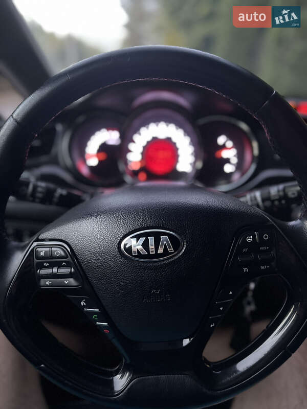 Універсал Kia Ceed 2014 в Глевасі