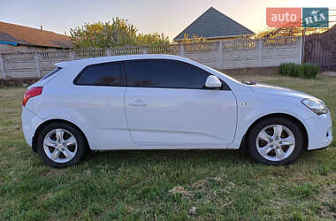 Хэтчбек Kia Ceed 2009 в Татарбунарах