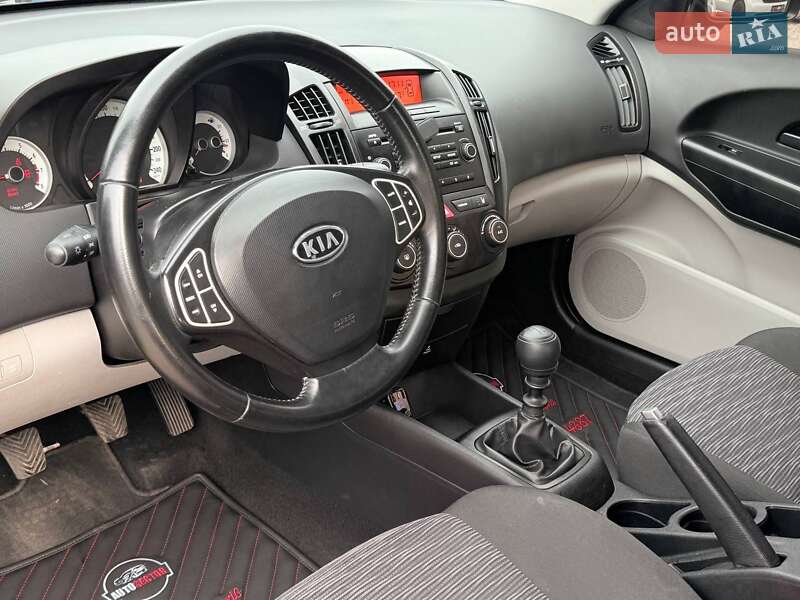 Хетчбек Kia Ceed 2009 в Харкові фото 12 Хетчбек Kia Ceed 2009 в Харкові