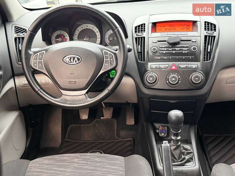 Хетчбек Kia Ceed 2009 в Харкові фото 23 Хетчбек Kia Ceed 2009 в Харкові