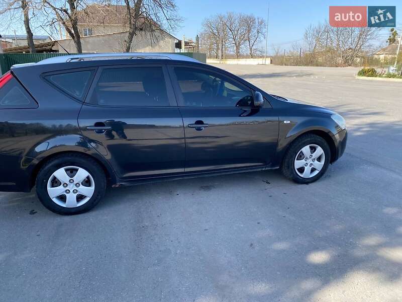 Універсал Kia Ceed 2009 в Вендичанах