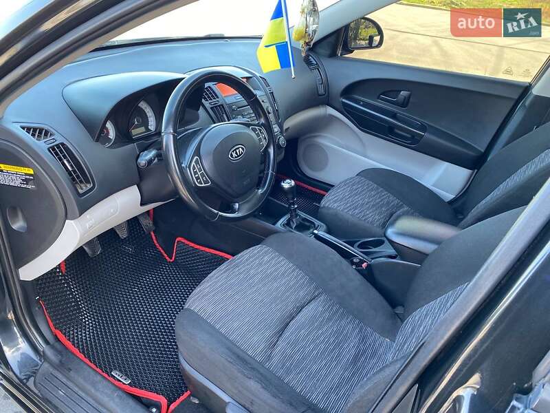 Універсал Kia Ceed 2009 в Вендичанах