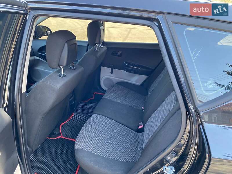 Універсал Kia Ceed 2009 в Вендичанах