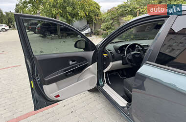 Хэтчбек Kia Ceed 2007 в 