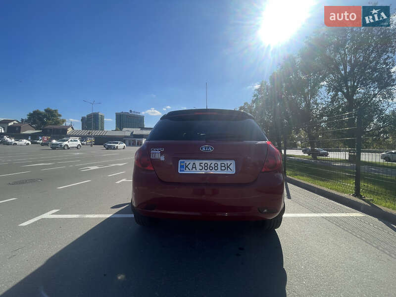 Хэтчбек Kia Ceed 2008 в Киеве