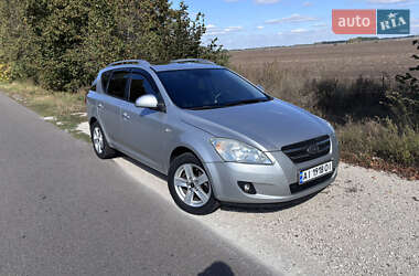 Универсал Kia Ceed 2007 в Обухове