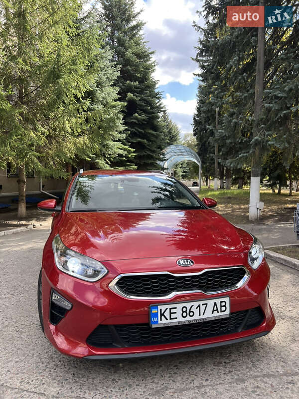 Универсал Kia Ceed 2018 в Днепре