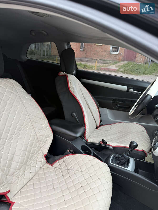 Хэтчбек Kia Ceed 2008 в Киеве фото 10 Хэтчбек Kia Ceed 2008 в Киеве