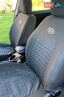 Универсал Kia Ceed 2010 в Долине